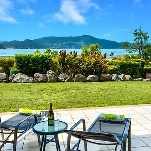 Frangipani Beachfront F5 On By Hamorent Apartment