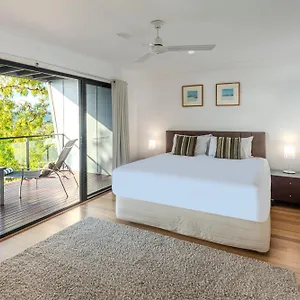 Shorelines On By Hiha Apartment
